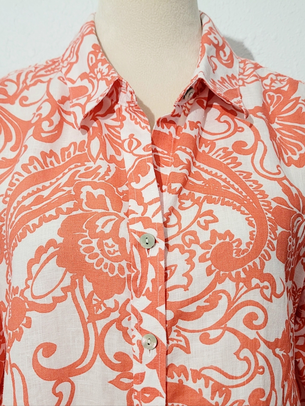 Chico’s 100% Linen Shirt Size 16 Orange White Paisley Button Front Top Classic - Picture 3 of 13